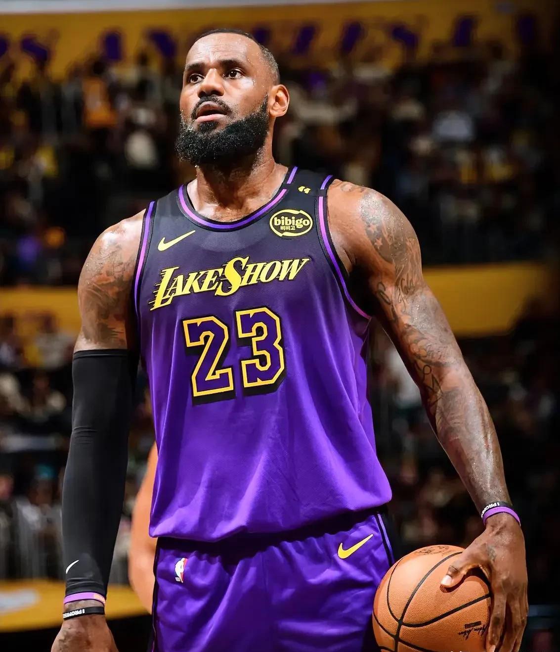 湖人险胜独行侠,詹皇贡献27分 湖人险胜独行侠,詹皇贡献27分