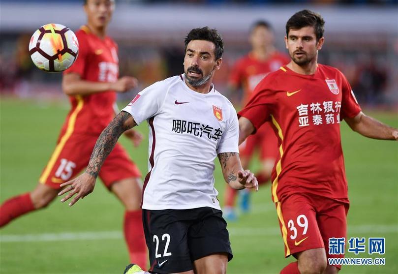 大连人连战平两连胜，击败河北华夏幸福取得三分