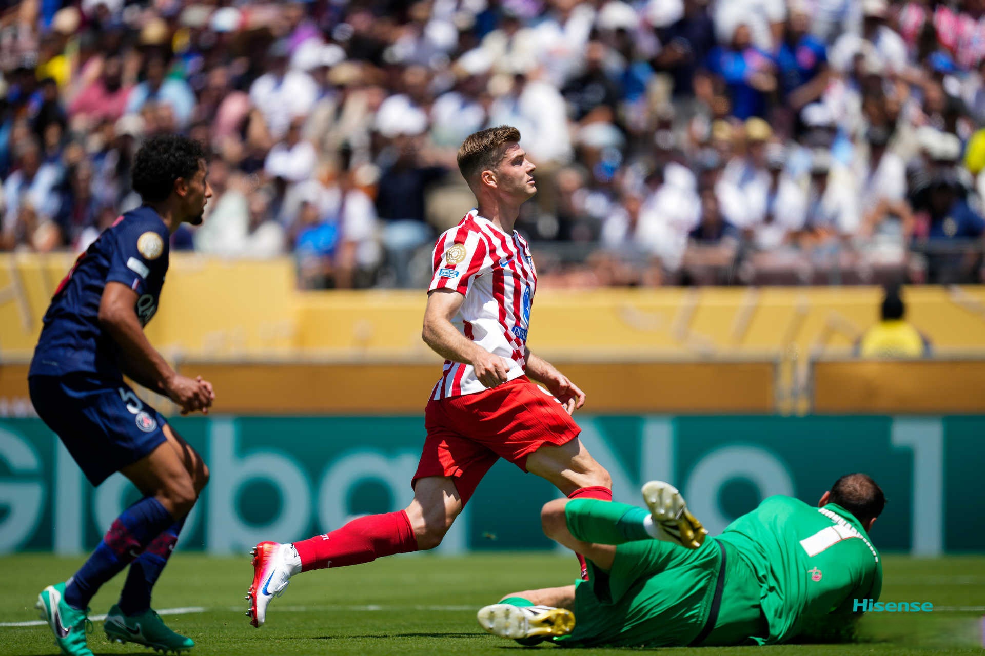 关于马竞大胜对手，稳固前三位置的信息